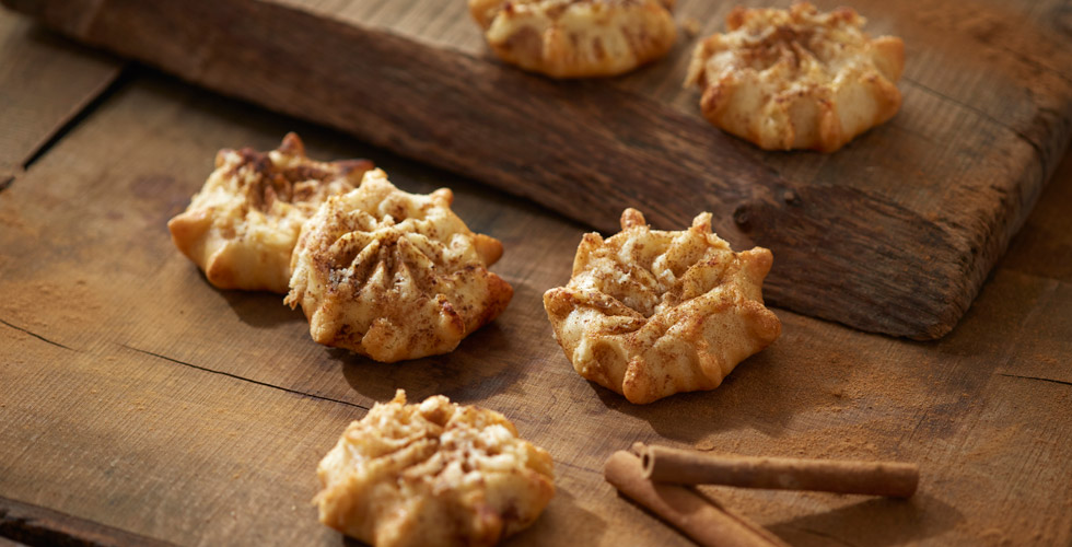 The 10 Most Popular Cretan Traditional Dishes - Gastronomy Tours kalitsounia - Gastronomy Tours